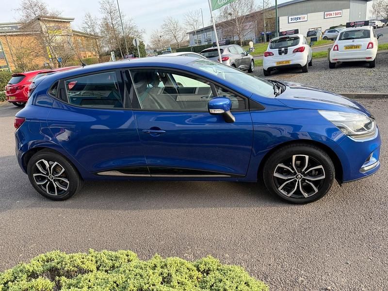 Used Renault Clio IV Play 75 HP (55 kW) 2018 Blue Hatchback