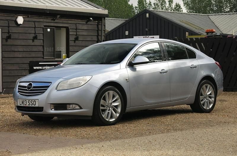 Silver Used 2013 Vauxhall Insignia SRi Hatchback | £2,295 (Good price) - Image 1/4