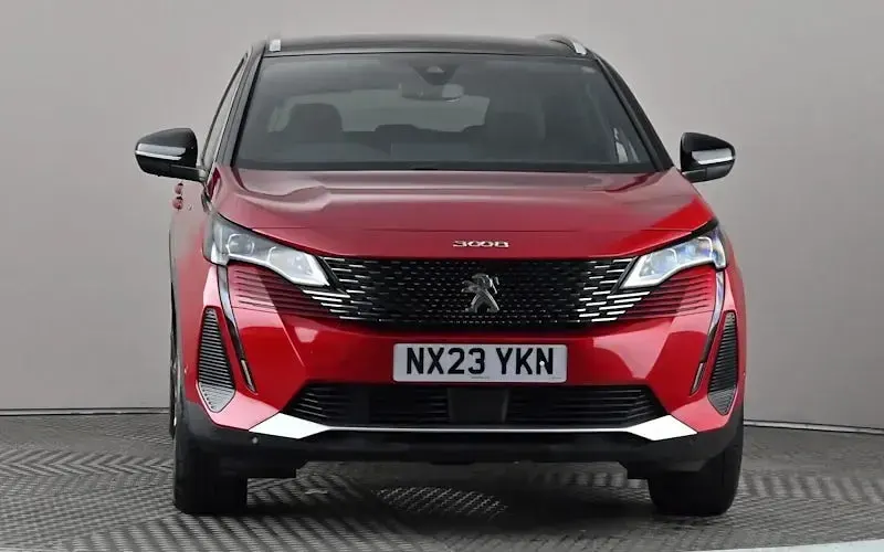 Used Peugeot 3008 GT 131 HP (96 kW) 2023 Red SUV