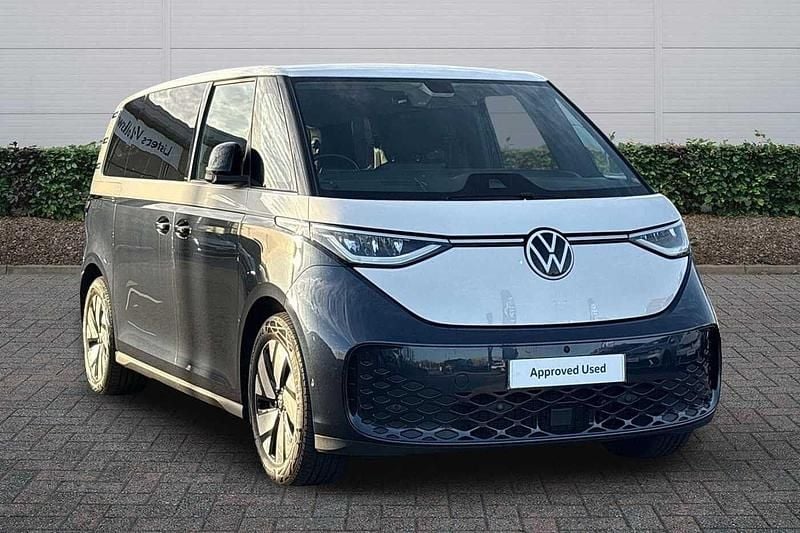 White Used 2024 VW ID. Buzz Pro MPV | £47,985 - Image 1/4