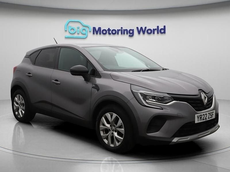 Grey Used 2022 Renault Captur Iconic SUV | £13,200 (Fair price) - Image 1/4