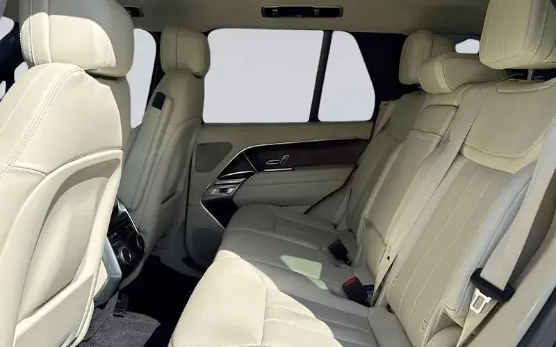 Used Land Rover Range Rover SE 441 HP (324 kW) 2022 Grey SUV