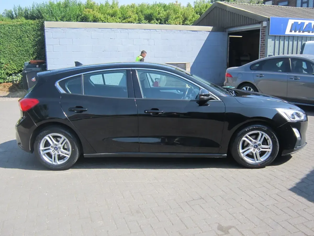 Used Ford Focus Zetec 2018 Black Hatchback