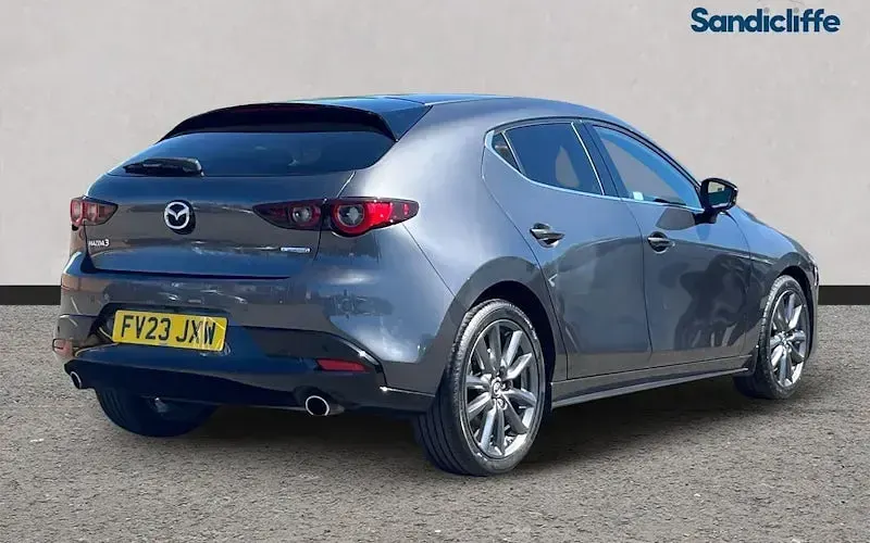 Używany Mazda 3 Inclusive 122 KM (89 kW) 2022 Szary Hatchback