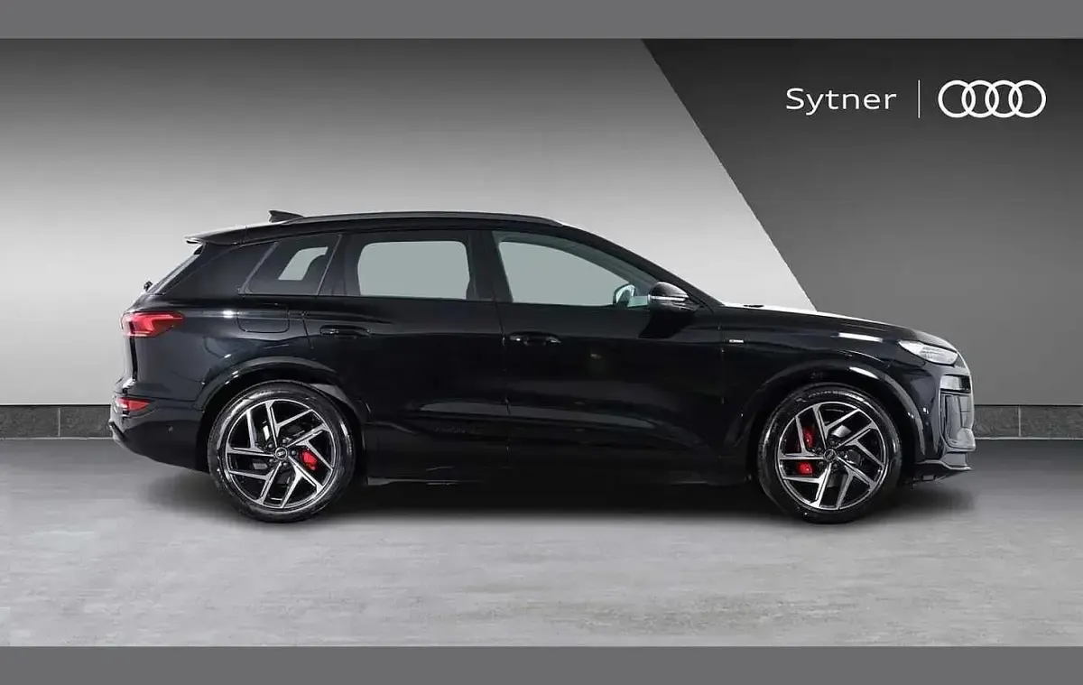 New Audi Q6 e-tron Performance 221 kW (301 HP) 2026 Black SUV