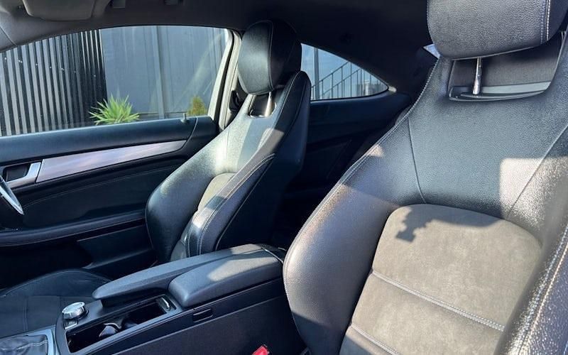 Used Mercedes C180 Sport Edition 156 HP (114 kW) 2014 White Coupe