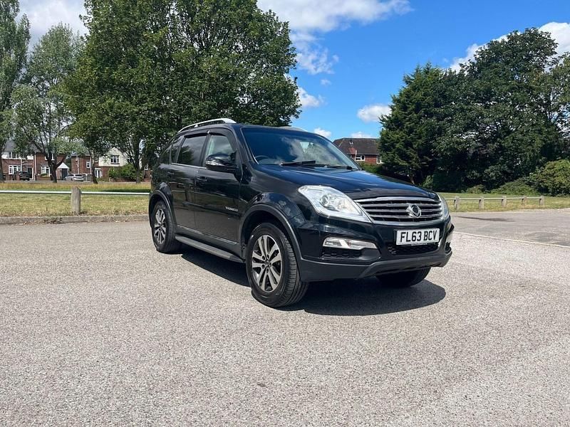 Black Used 2014 Ssangyong Rexton SUV | £3,995 (Fair price) - Image 1/4