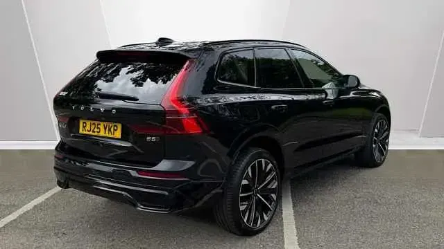 Used Volvo XC60 Ultra 250 HP (183 kW) 2025 Black SUV