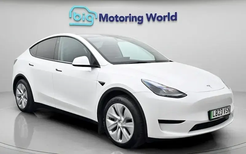 Used Tesla Model Y Standard Range 219 kW (299 HP) 2023 SUV
