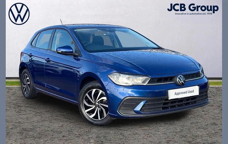 Used VW Polo Life 95 HP (69 kW) 2024 Blue Hatchback