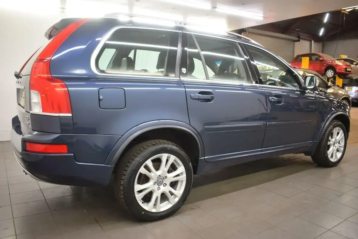 Used Volvo XC90 Executive 200 HP (147 kW) 2012 Blue SUV