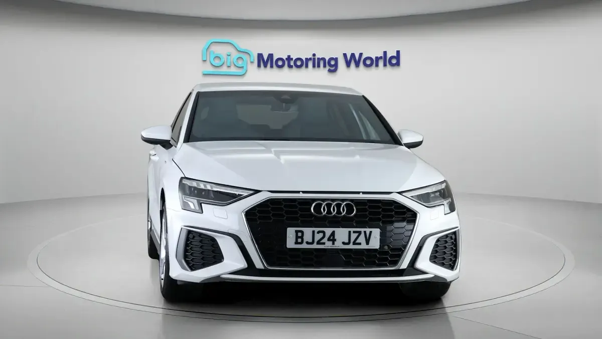 Used Audi A3 Sportback e-tron S-Line 201 HP (147 kW) 2024 Hatchback