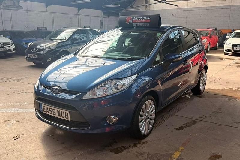 Used Ford Fiesta Titanium 2009 Blue Hatchback