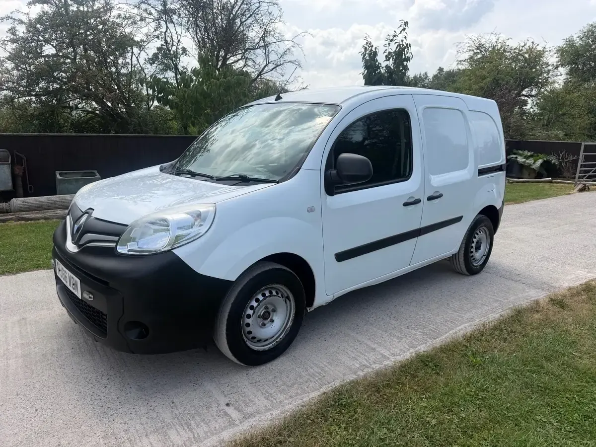 Used Renault Kangoo Business 2016 White MPV