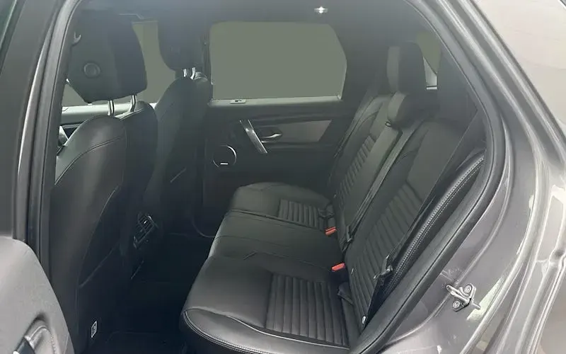 Used Land Rover Discovery 5 SE Dynamic 204 HP (150 kW) 2024 SUV