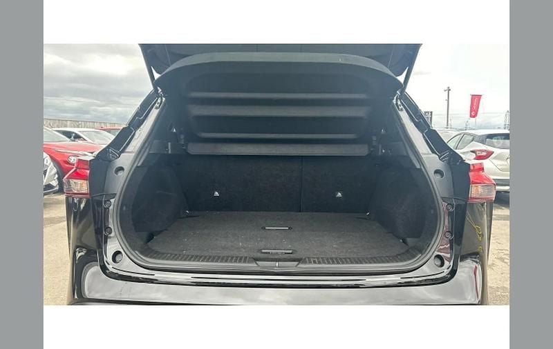 Used Nissan Qashqai N-Connecta 140 HP (102 kW) 2022 Black SUV