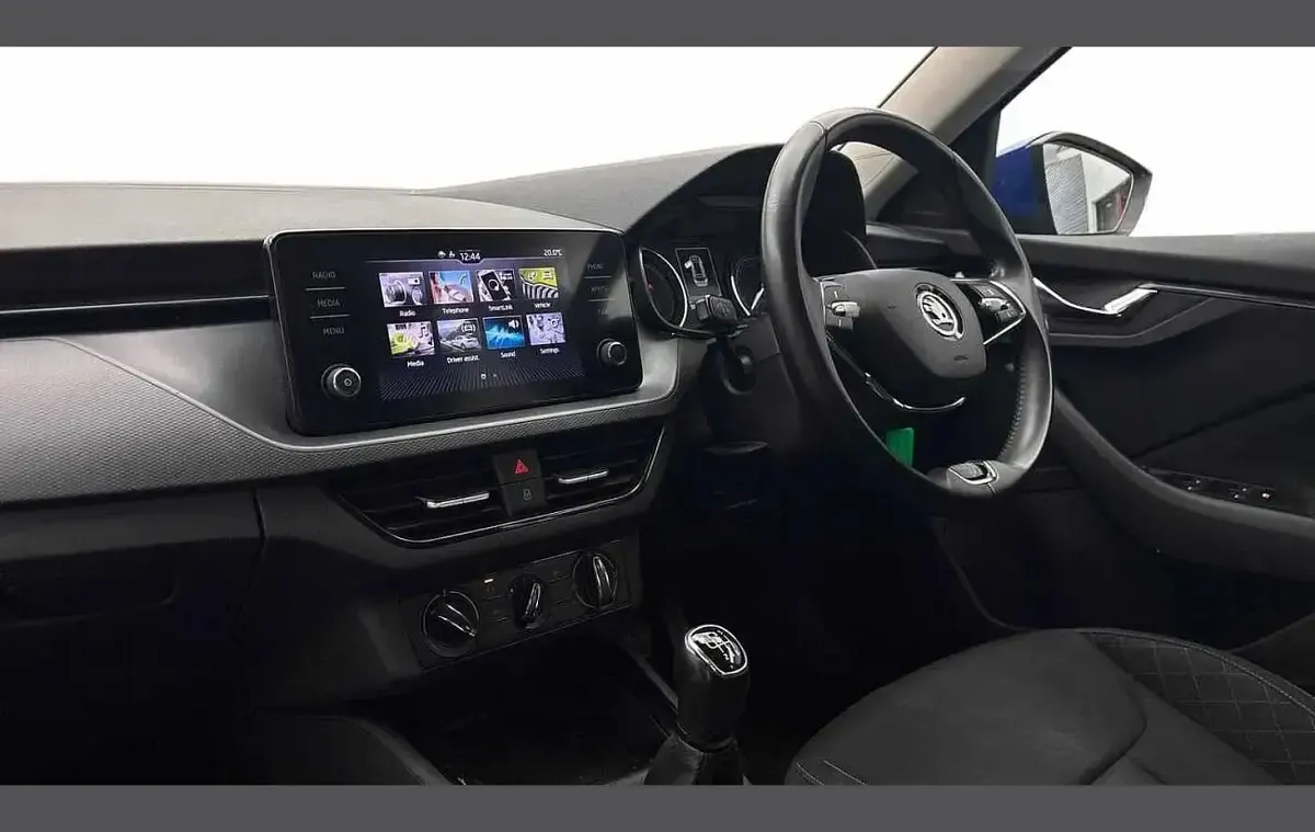 Used Skoda Kamiq SE 108 HP (79 kW) 2022 Blue SUV