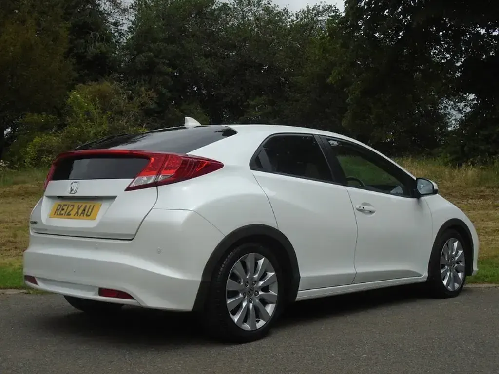Used Honda Civic EX 2012 White Hatchback