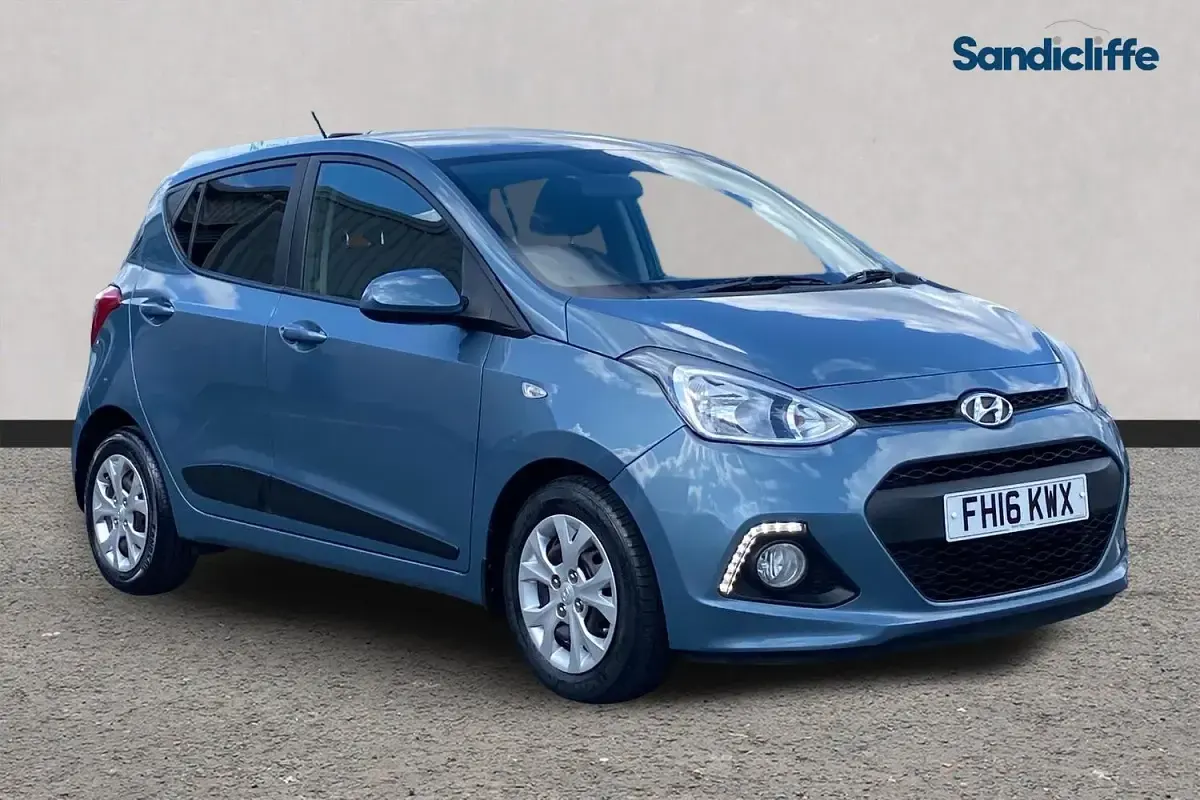 Used Hyundai i10 Edition 66 HP (48 kW) 2016 Hatchback