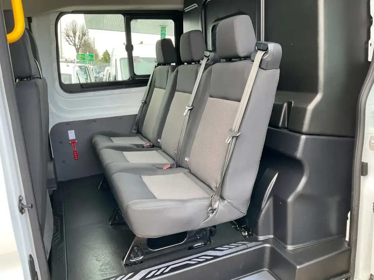 Usado Ford Transit 170 HP (125 kW) 2023 Branco Van