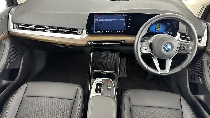 Used BMW 225 Luxury Line 245 HP (180 kW) 2025 Green Hatchback