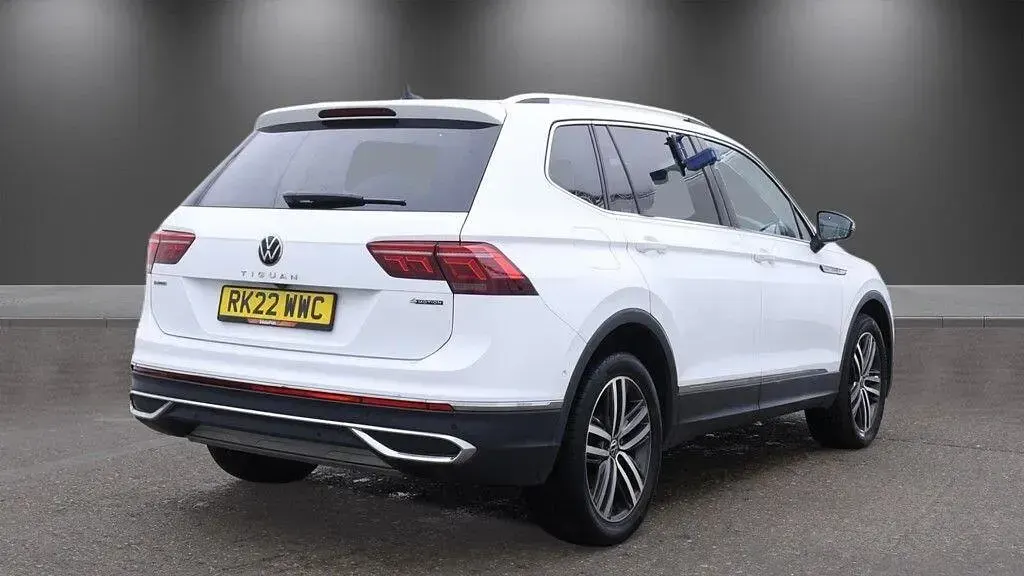Used VW Tiguan Allspace Elegance 190 HP (139 kW) 2022 White SUV