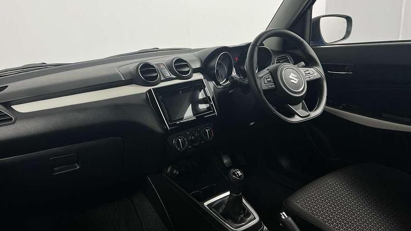 Image 2/4