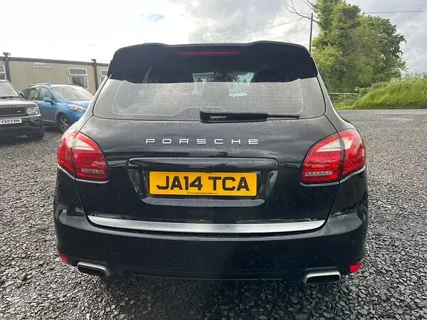 Used Porsche Cayenne S 500 HP (367 kW) 2014 Black SUV