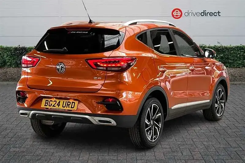 Used MG ZS Exclusive 106 HP (77 kW) 2024 Orange SUV