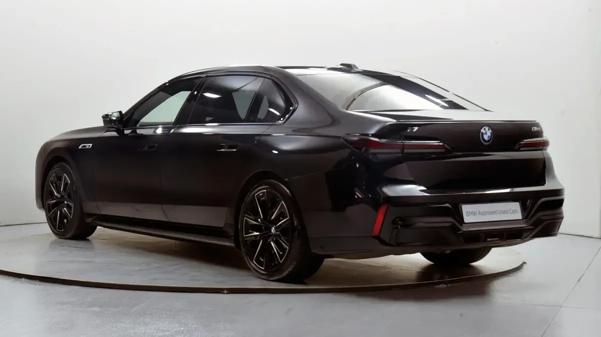 Used BMW i7 Comfort Edition 478 kW (650 HP) 2025 Black Sedan