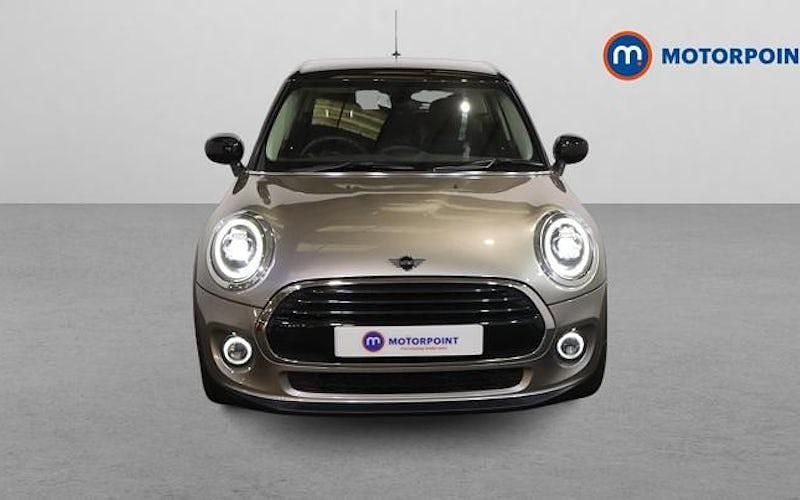Used Mini Cooper Classic 136 HP (100 kW) 2019 Silver Hatchback
