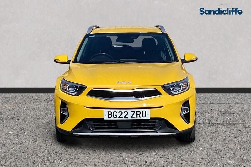 Second-hand Kia Stonic 101 CP (74 kW) 2024 Galben SUV