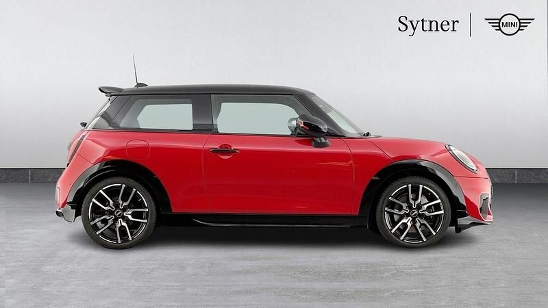 Usado Mini Cooper Hatch 113 kW (154 HP) 2025 Vermelho Citadino