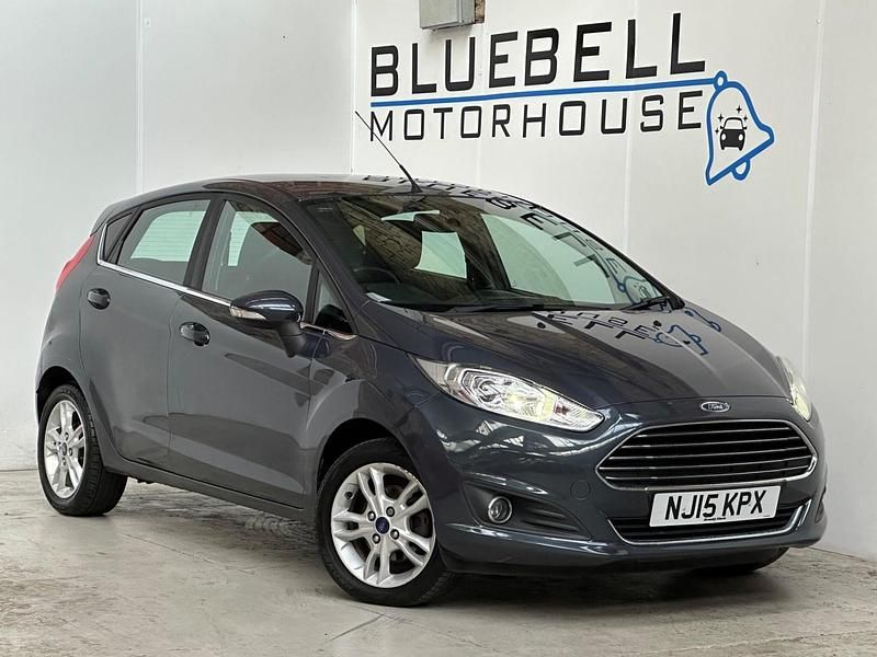 Grey Used 2015 Ford Fiesta Zetec Hatchback | £4,250 (Good price) - Image 1/3