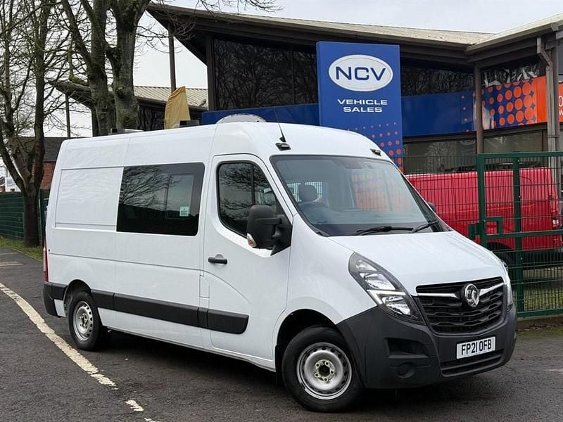 Used Vauxhall Movano 135 HP (99 kW) 2021 White MPV