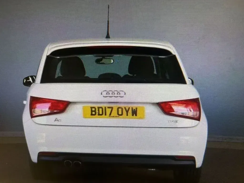 Used Audi A1 Sport 125 HP (91 kW) 2017 White Hatchback