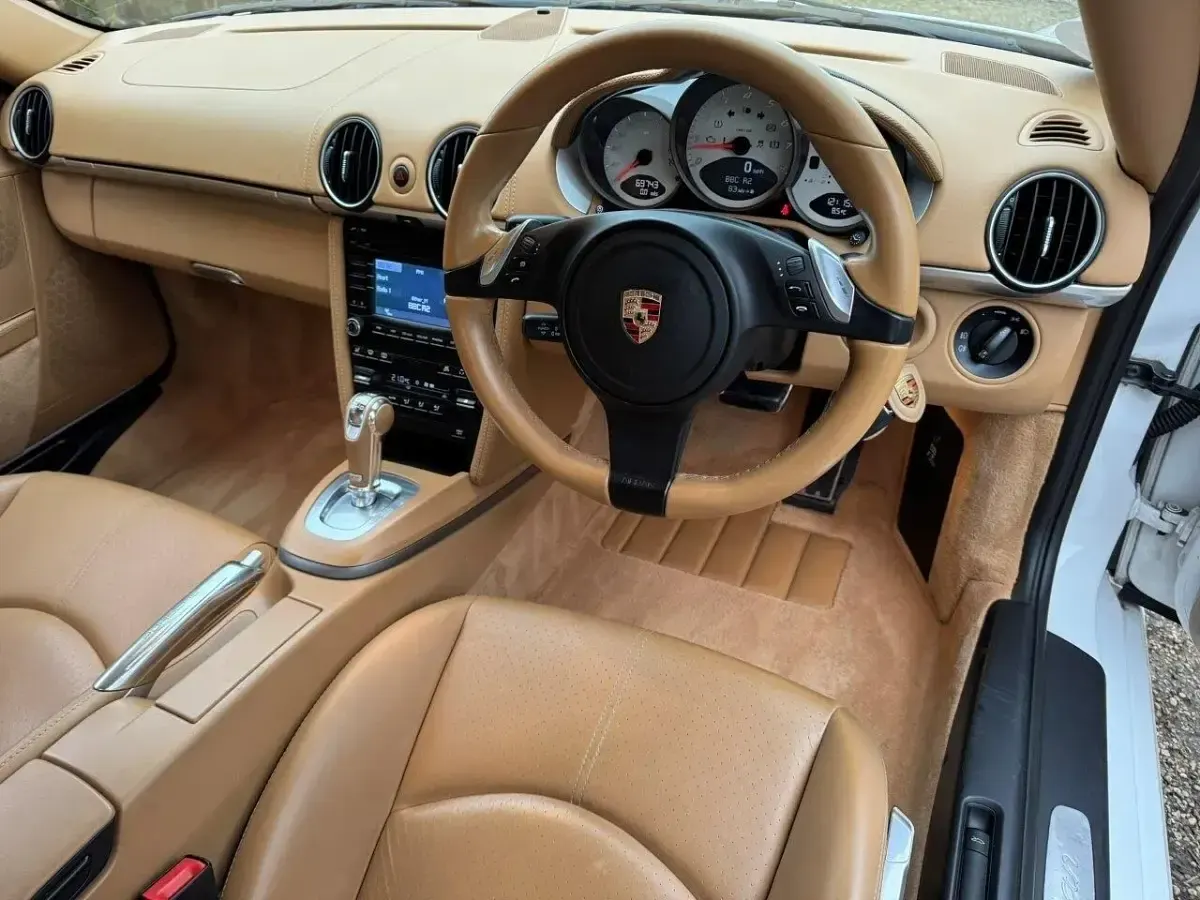 Used Porsche Cayman 265 HP (194 kW) 2010 White Coupe