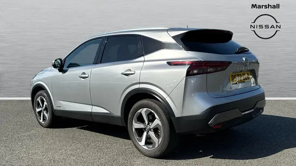 Used Nissan Qashqai N-Connecta 190 HP (139 kW) 2022 Silver SUV