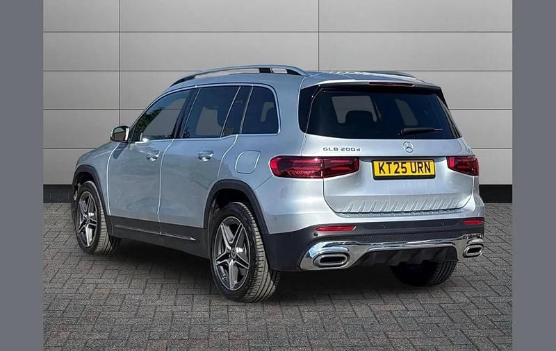 Used Mercedes GLB200 Executive 150 HP (110 kW) 2025 Silver SUV