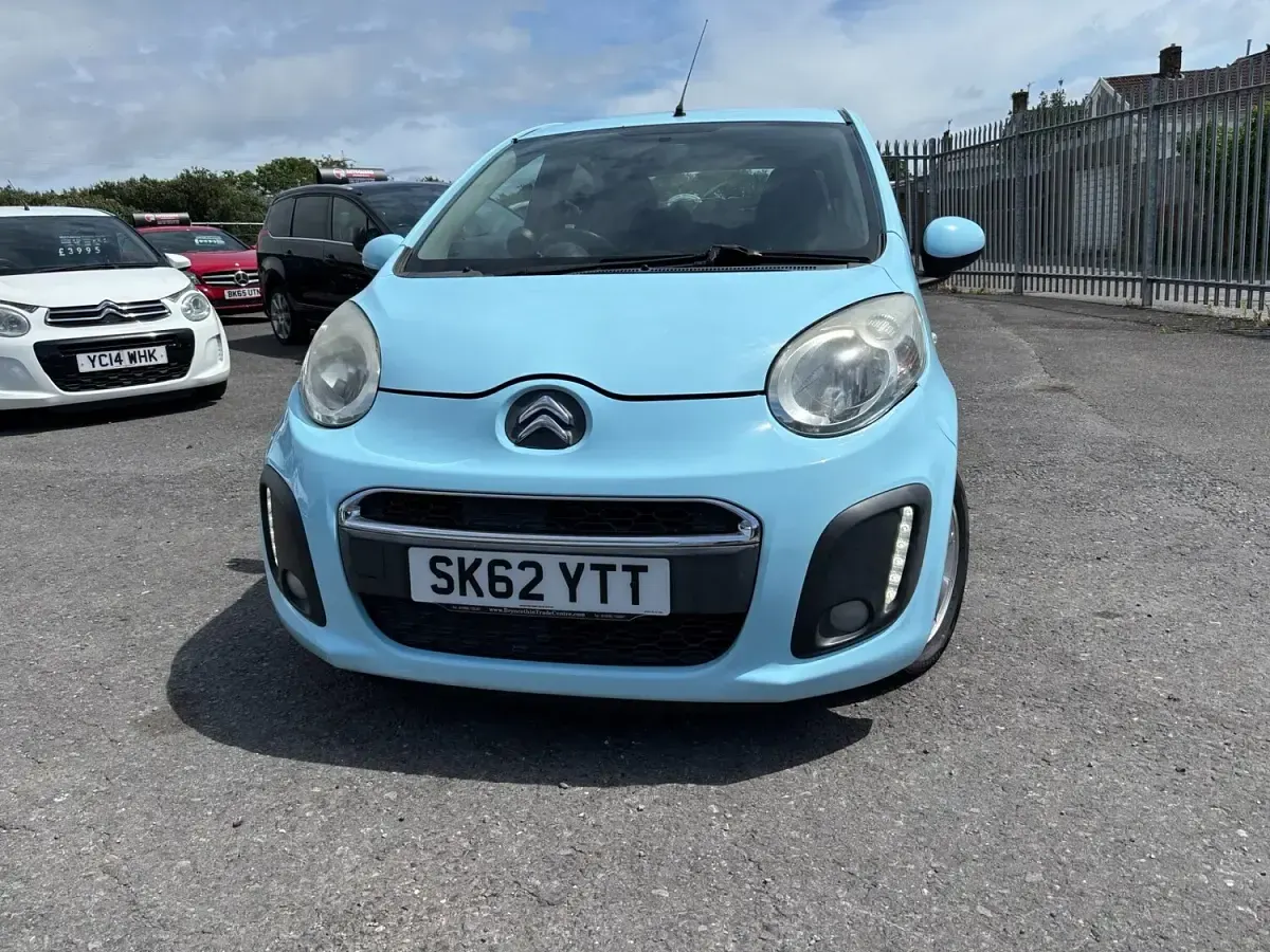 Used Citroën C1 VTR Sport 68 HP (50 kW) 2012 Blue Hatchback