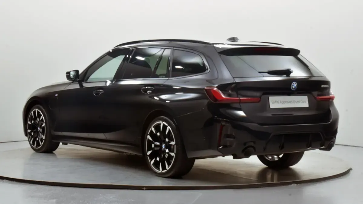 Used BMW 330 M Sport 288 HP (211 kW) 2025 Black Estate