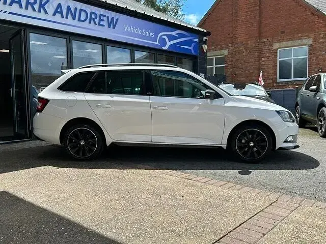 Used Skoda Fabia Monte Carlo 90 HP (66 kW) 2016 White Estate