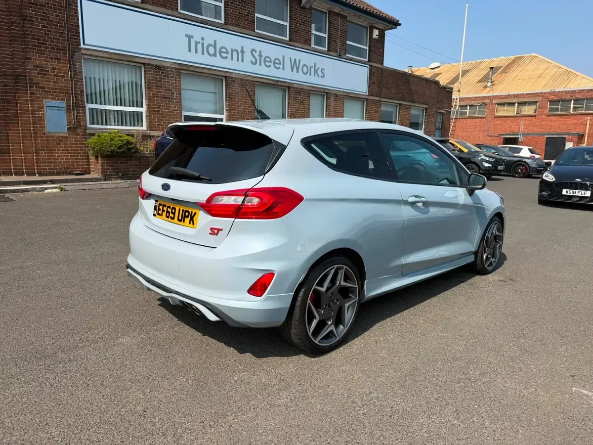 Used Ford Fiesta ST 200 HP (147 kW) 2019 Silver Hatchback