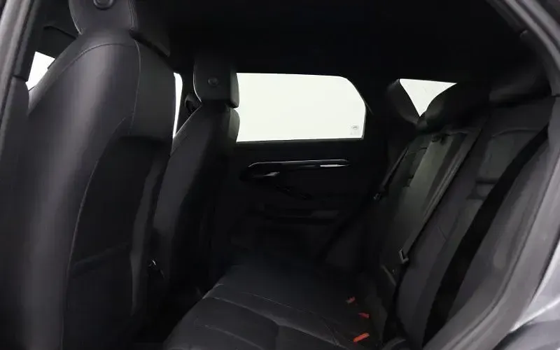 Used Land Rover Range Rover evoque R-Dynamic 207 HP (152 kW) 2023 Grey SUV