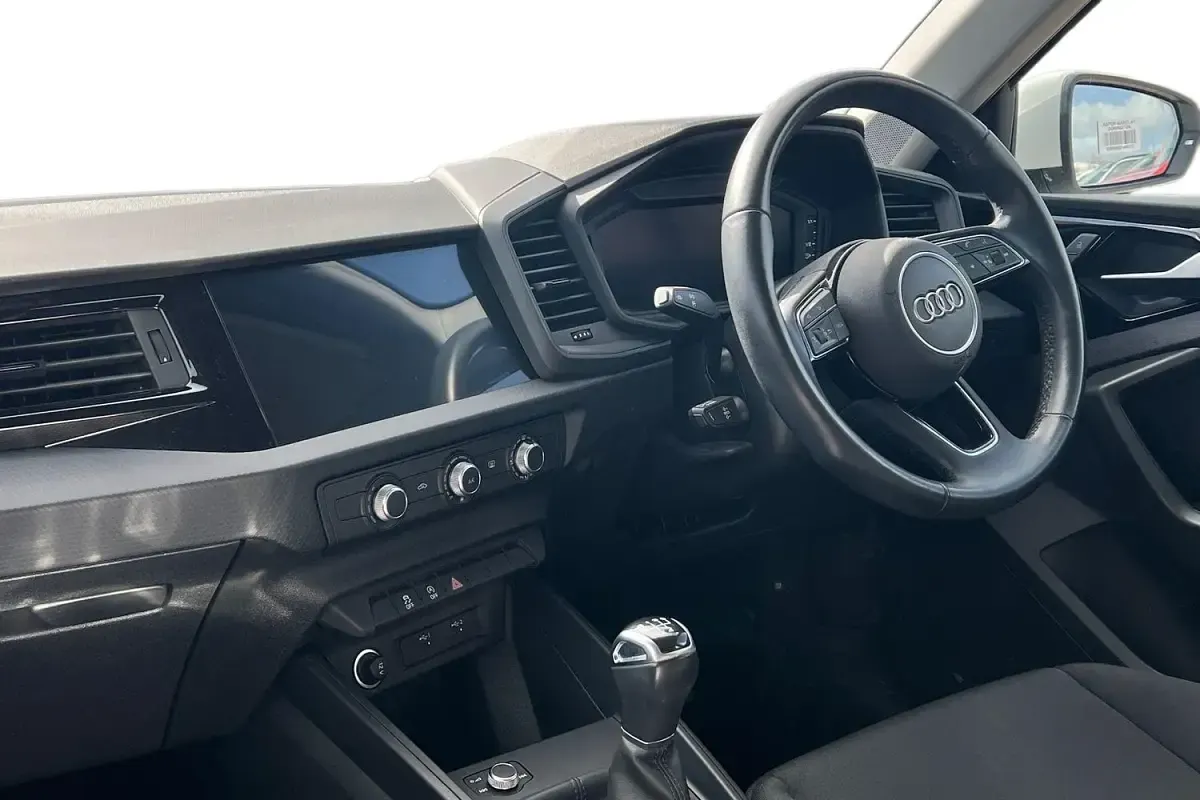 Używany Audi A1 2021 Biały SUV