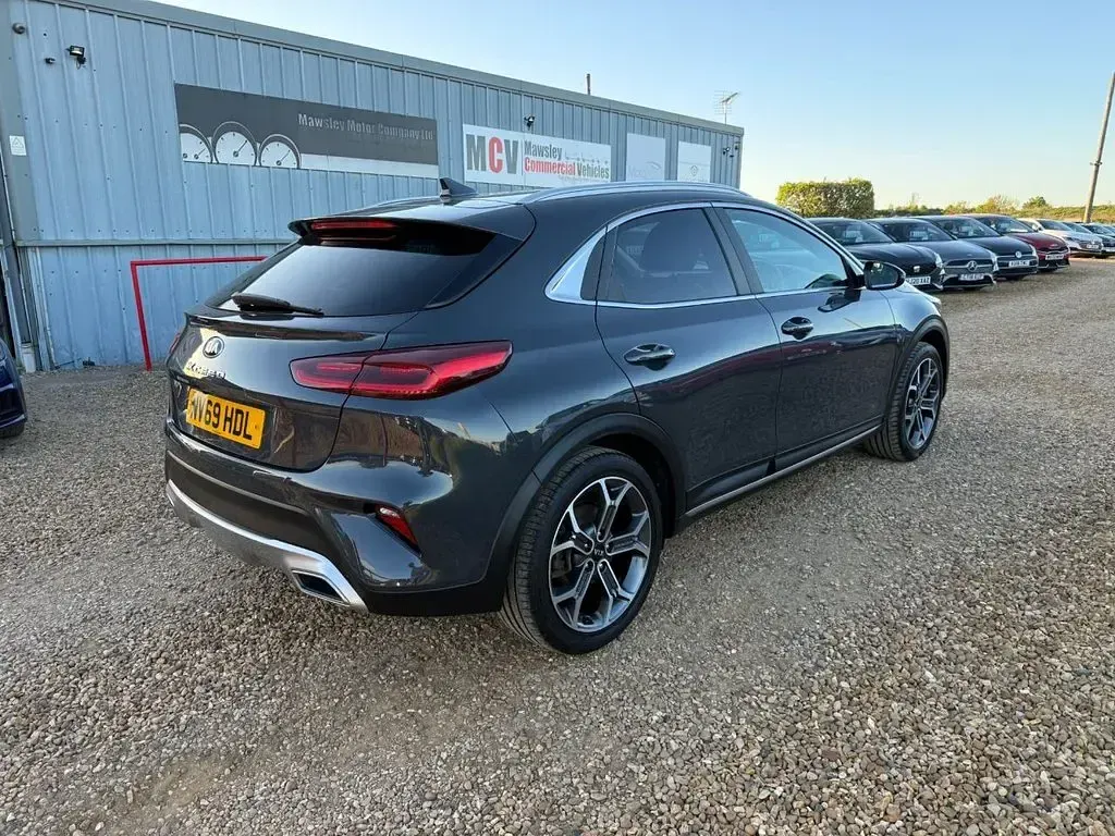 Used Kia XCeed 118 HP (86 kW) 2020 Grey SUV