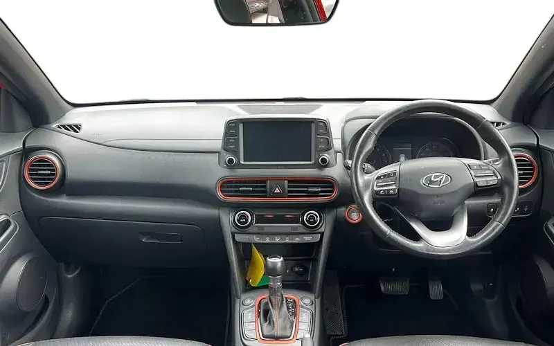 Używany Hyundai Kona Premium 177 KM (130 kW) 2019 Pomarańczowy SUV