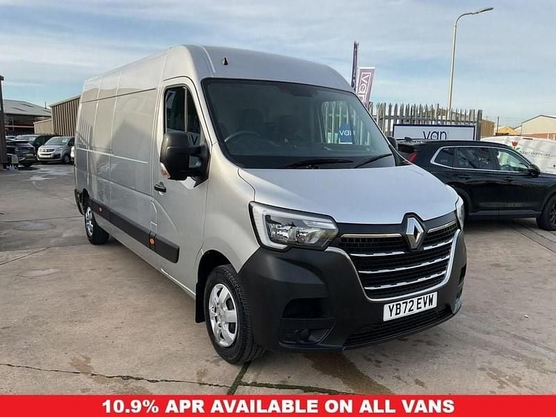 Grey Used 2023 Renault Master Business Van | £14,995 (Fair price) - Image 1/3