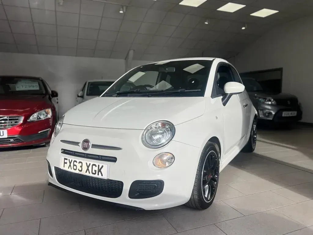 Used Fiat 500 S 95 HP (69 kW) 2013 White Hatchback