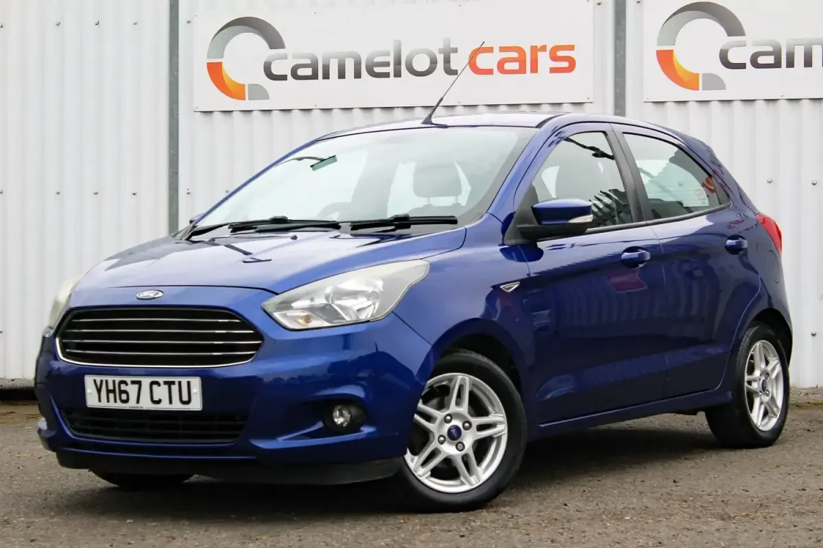 Second-hand Ford Ka Plus Zetec 2017 Albastru Hatchback